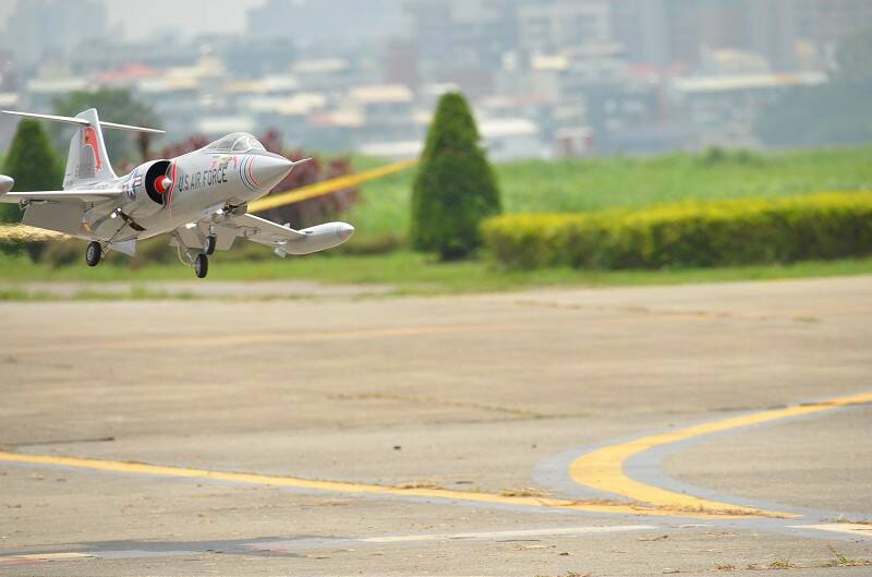 20120901水楠機場亞拓國際直升機邀請賽 172-800.jpg