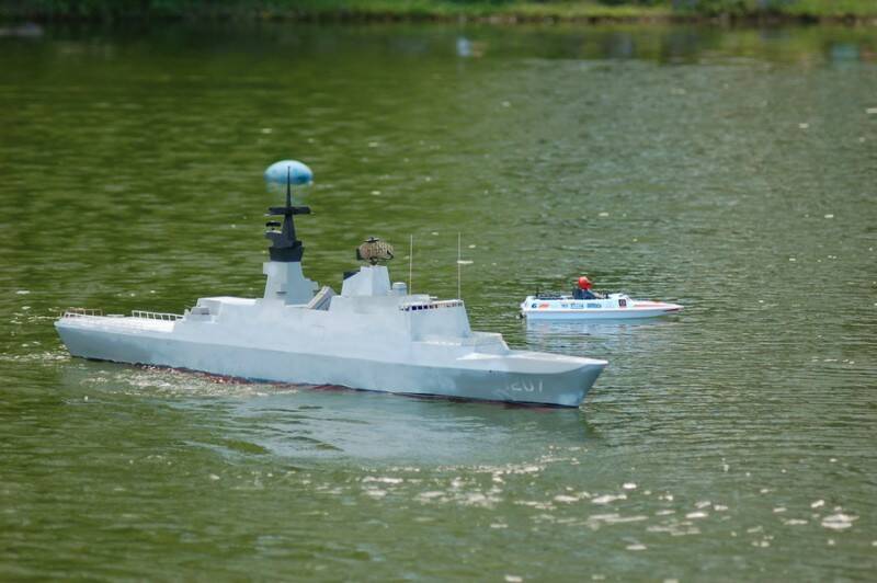 可愛小噴噴在旁邊