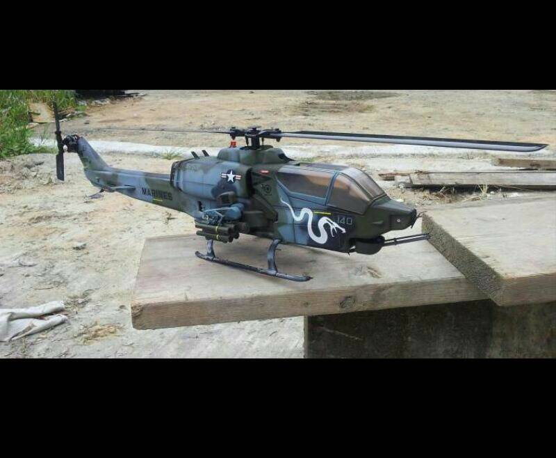 E325 AH-1W
