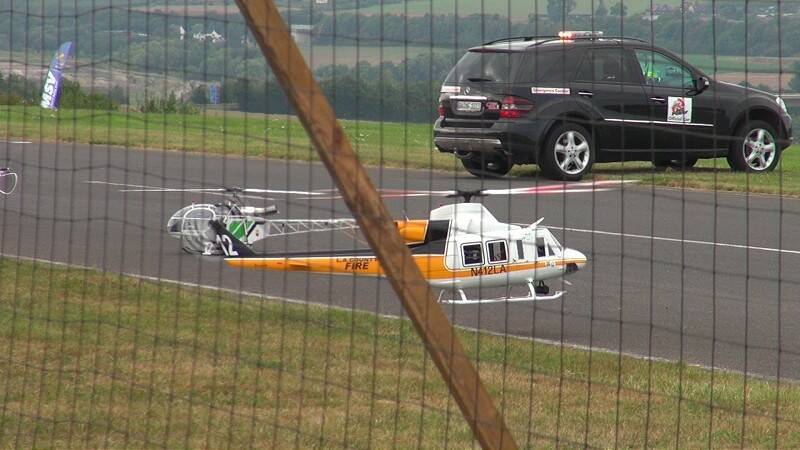 緊急救難車出動中!