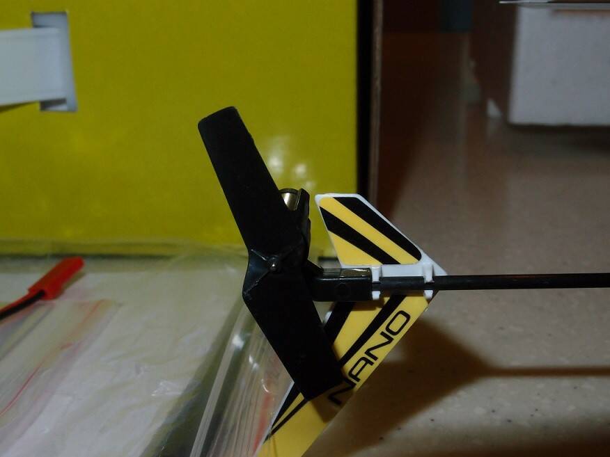 尾翼無任何損傷