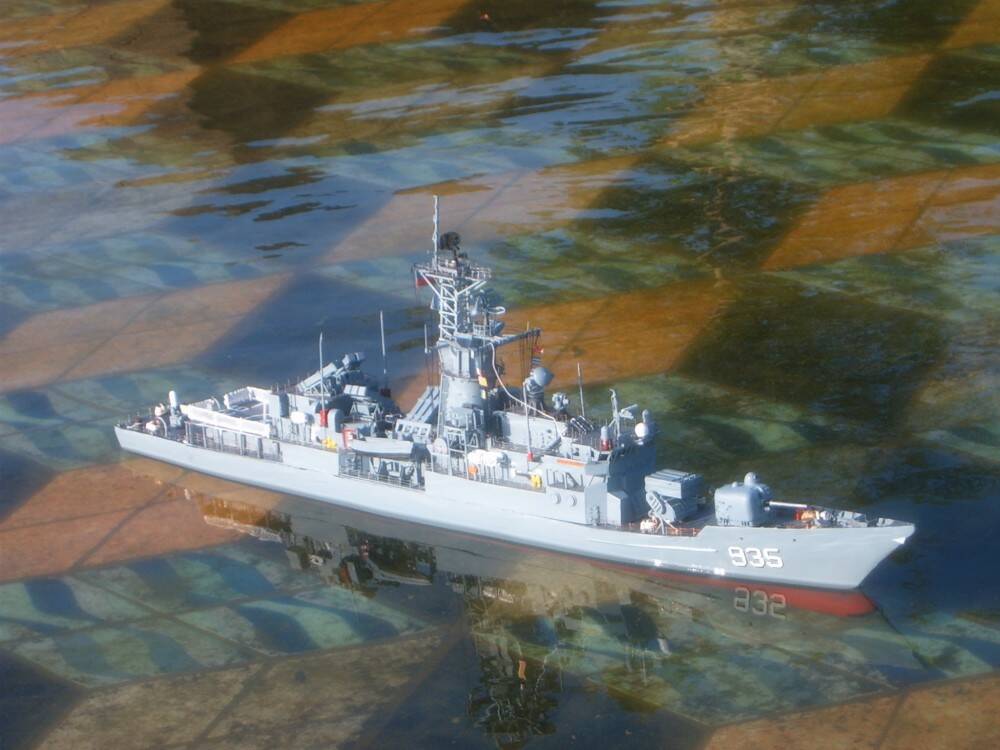 S3702289.JPG