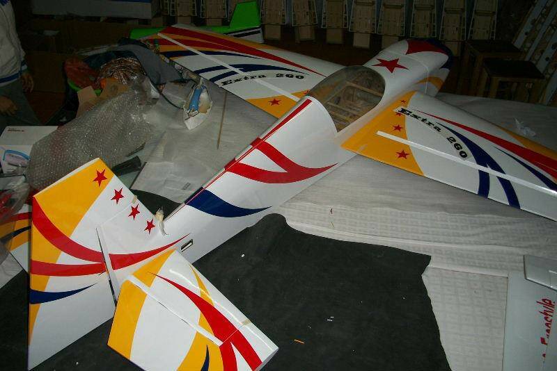 Extra260_50cc_B6.jpg