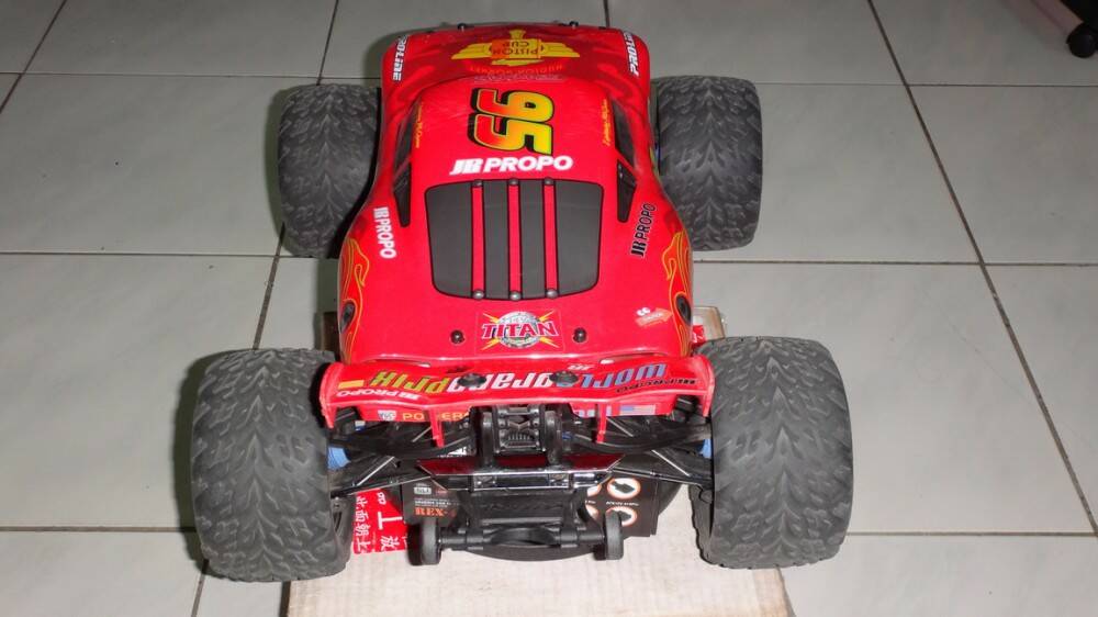 E-REVO-03.jpg