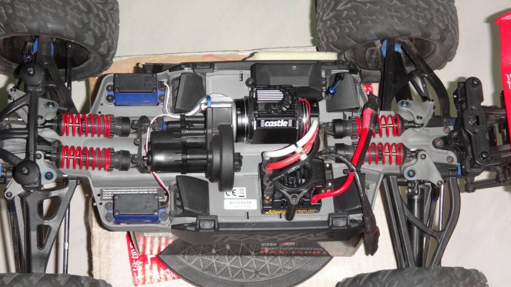 E-REVO-05.jpg