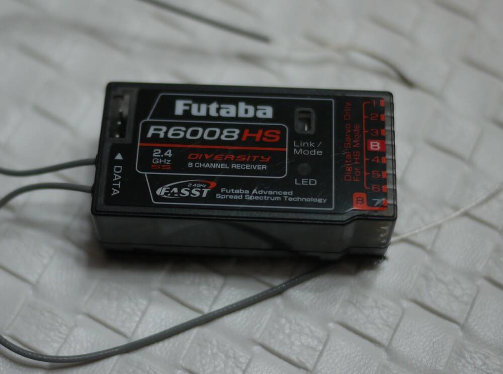 接收器Futaba R6008HS*1個=售2200元