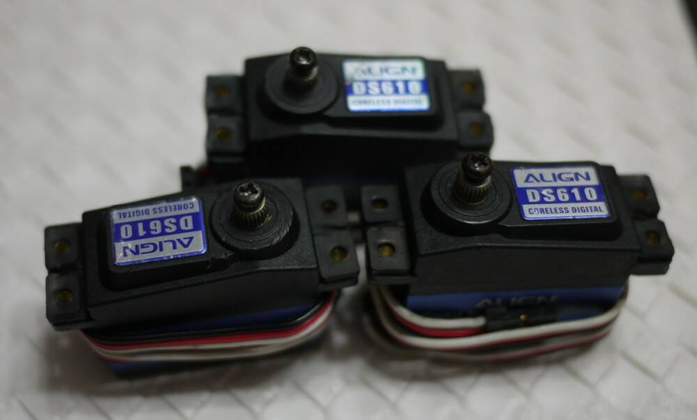 伺服機亞拓DS610*3個=3000元