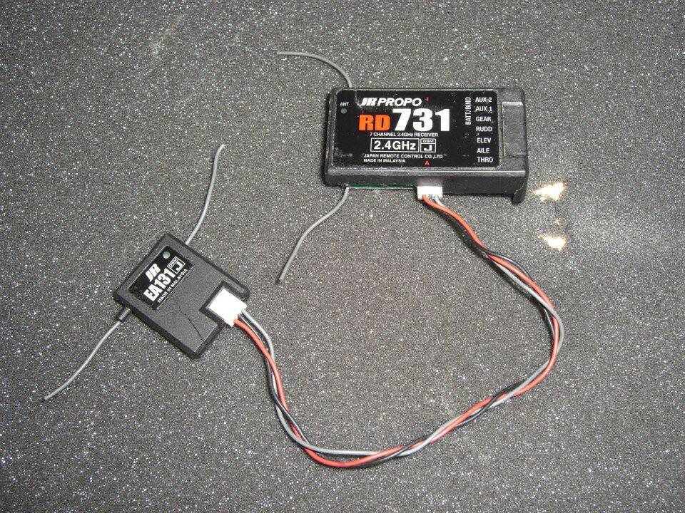 JR 731接收(含子接收)，外殼有破裂，功能正常，售700含運