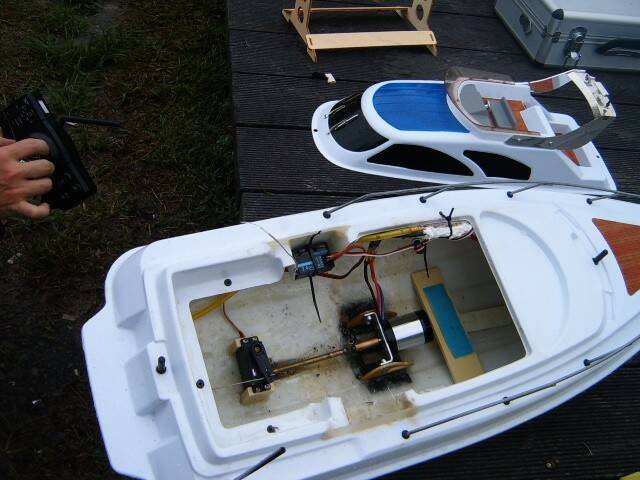 S3702458.JPG