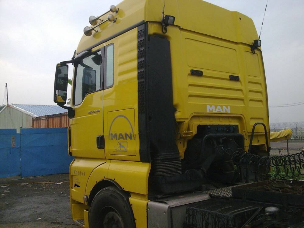 man058.JPG