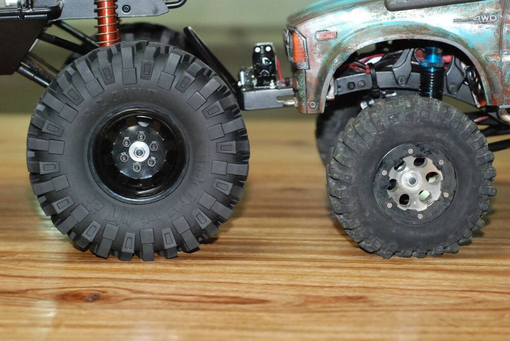 大輪和小輪...底盤高度也差很多