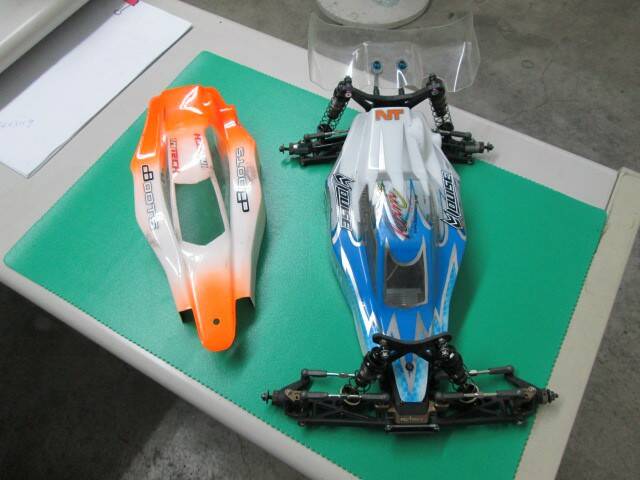 車
