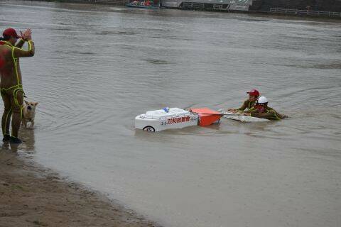 新店渡船頭遙控救生船試航 095.JPG