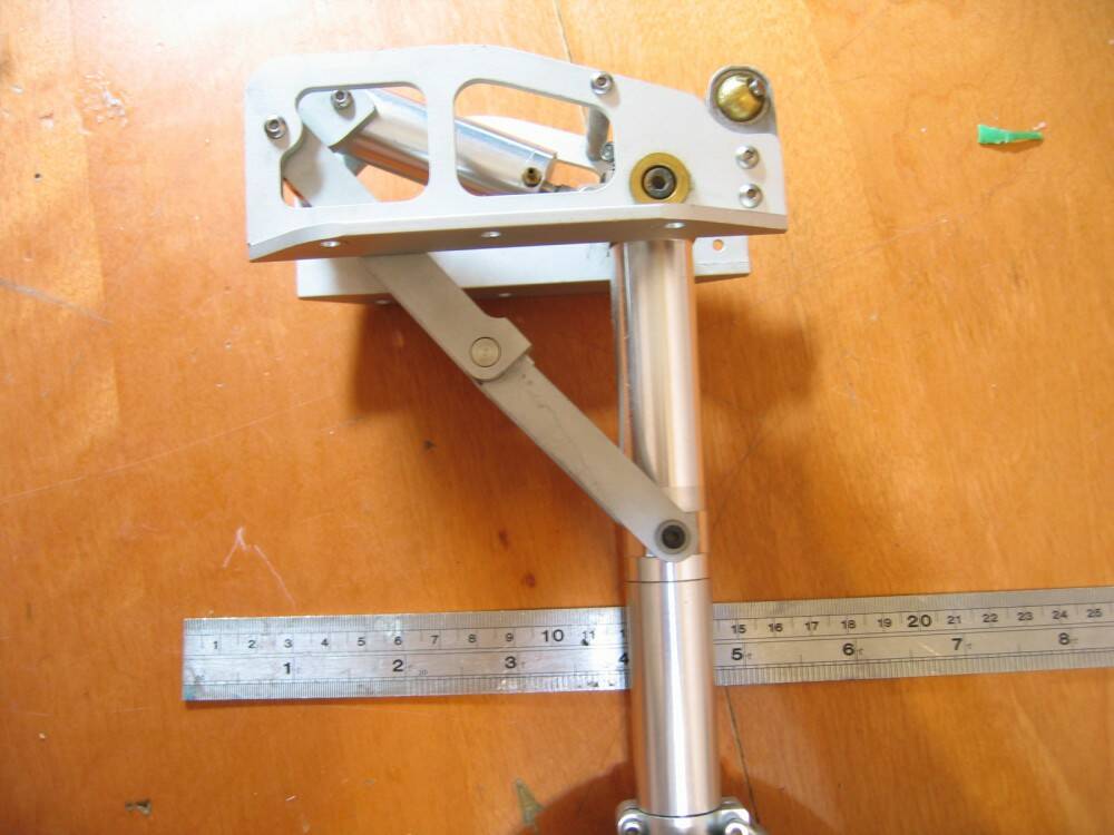 腳柱 2cm 粗