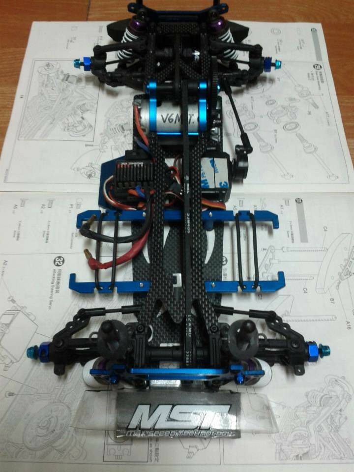 734867_416200528464202_1857605921_n.jpg