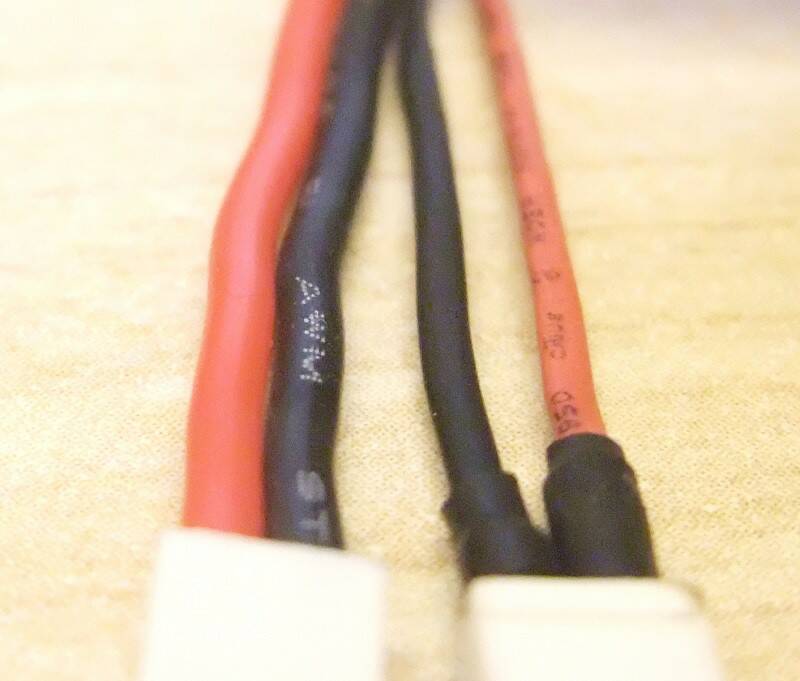 (2階輕量化)電源線絕緣外皮置換完成.jpg