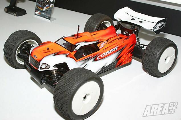 Serpent-S811-Truggy-Electric-1.jpg