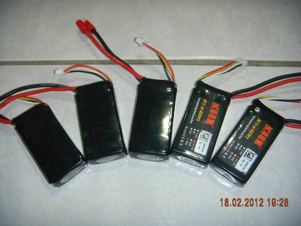 9成新電池
