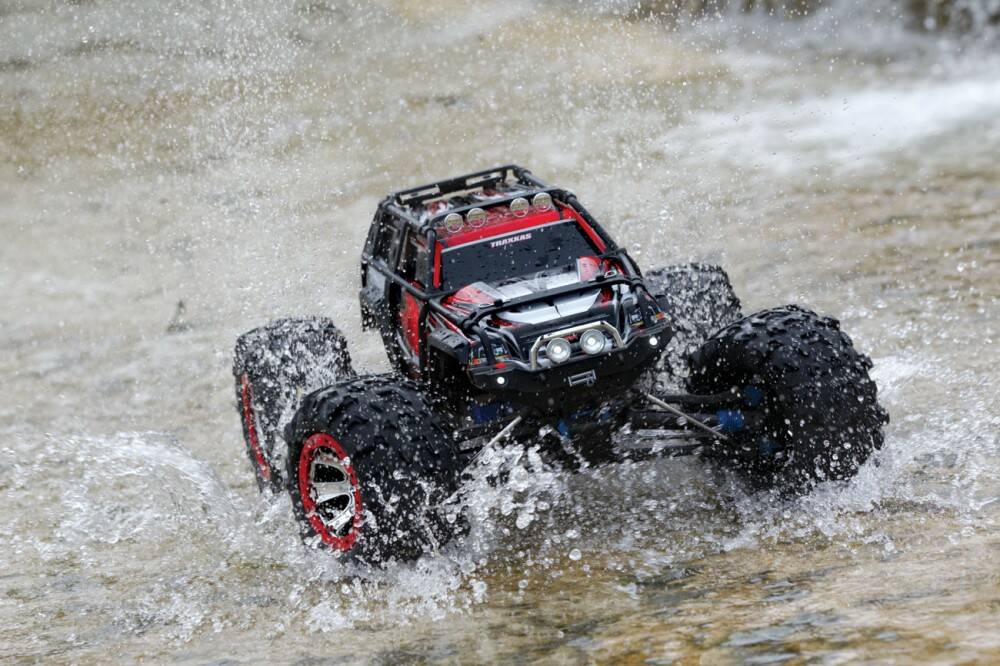 5607_water_action.jpg