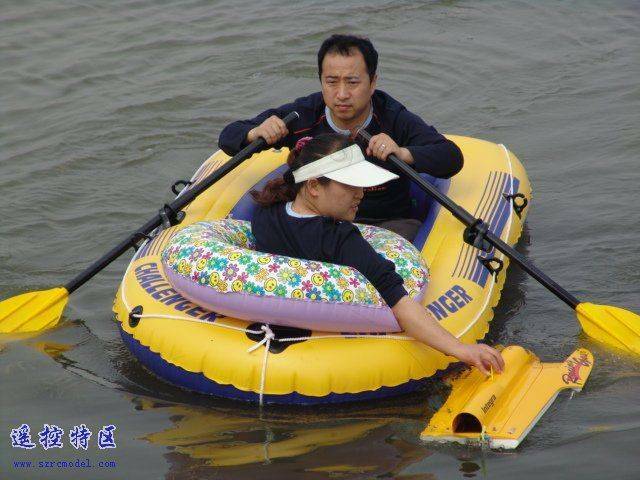 素不相识的朋友帮忙打捞2.jpg