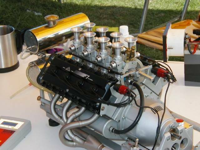 riva_aquarama_v8_03.jpg