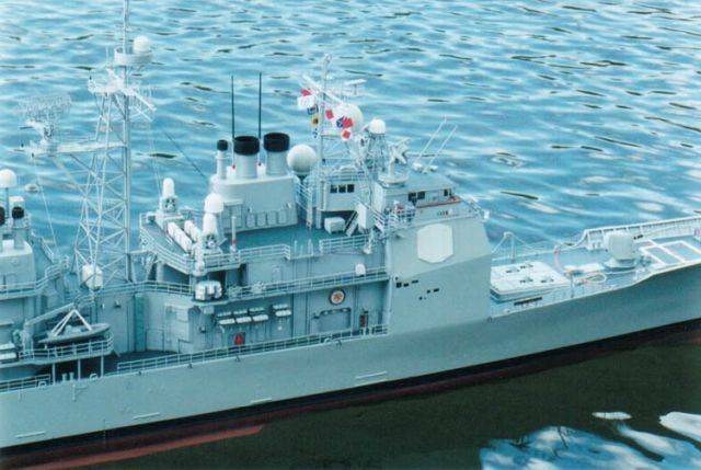 1/72提康德羅加級導彈飛彈巡洋艦