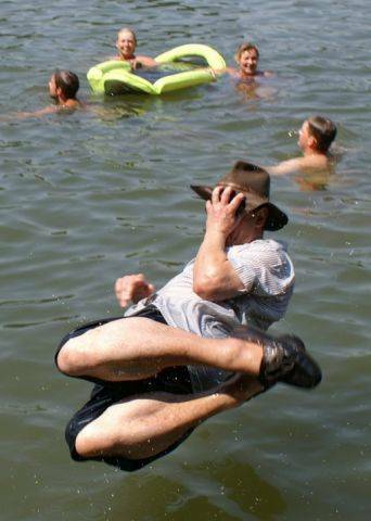 thjom_as_jump_810.jpg